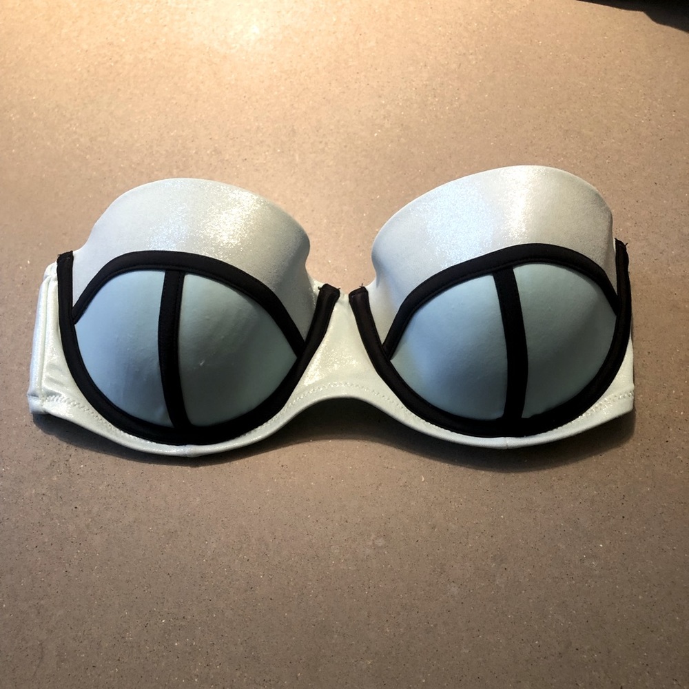 Victoria’s Secret swim top size 32DD